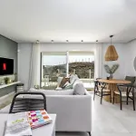 Vivi Homes - Casa Element Pool, Terrace & Golf Marbella