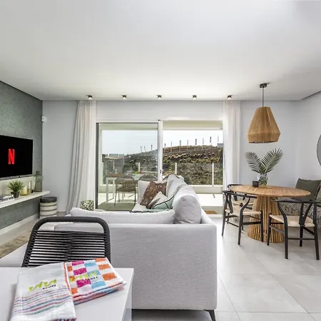 Vivi Homes - Casa Element Pool, Terrace & Golf Marbella