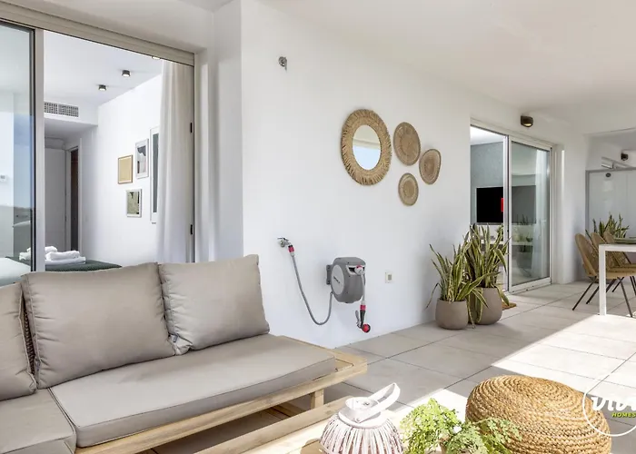 Vivi Homes - Casa Element Pool, Terrace & Golf ماربيا