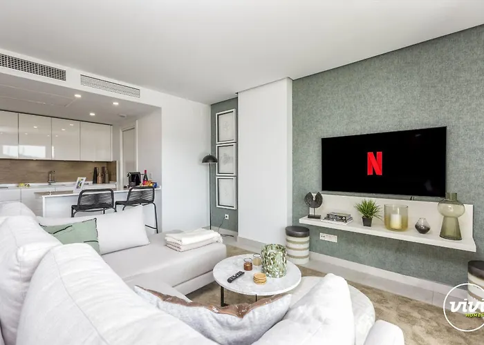 شقة Vivi Homes - Casa Element Pool, Terrace & Golf *