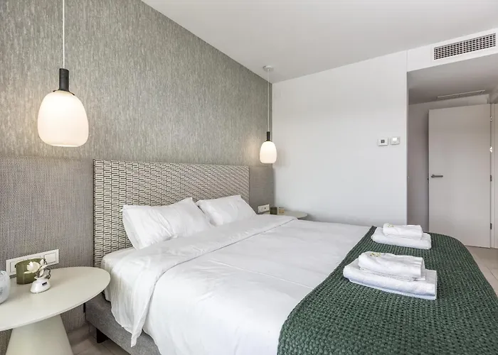 Vivi Homes - Casa Element Pool, Terrace & Golf * ماربيا